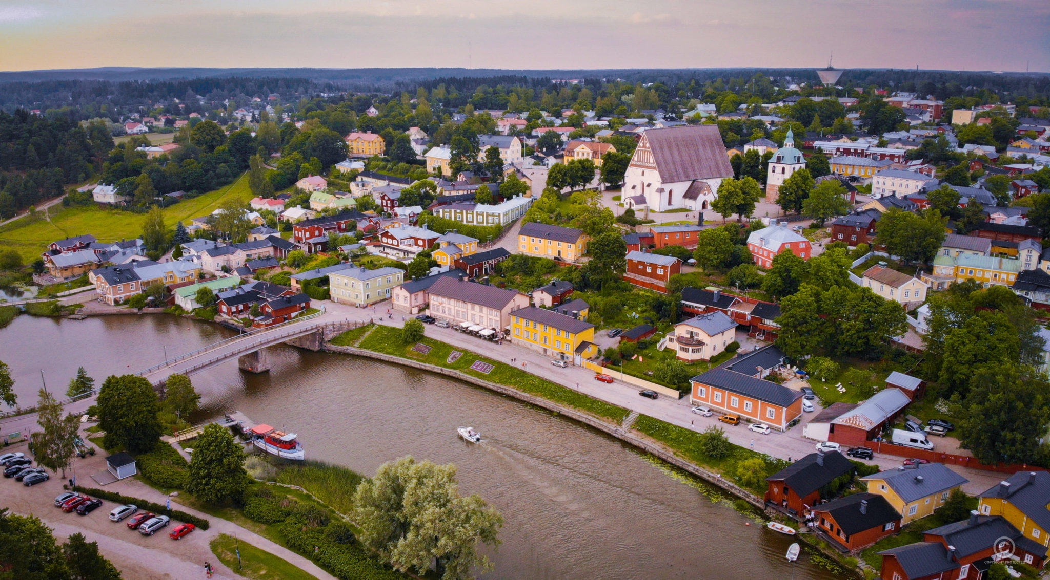 Ilmakuva: Porvoon Tuomiokirkko Ja Vanha Porvoo - Visual Finland